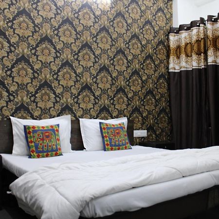Hill Paradise Home Stay 烏代浦 外观 照片